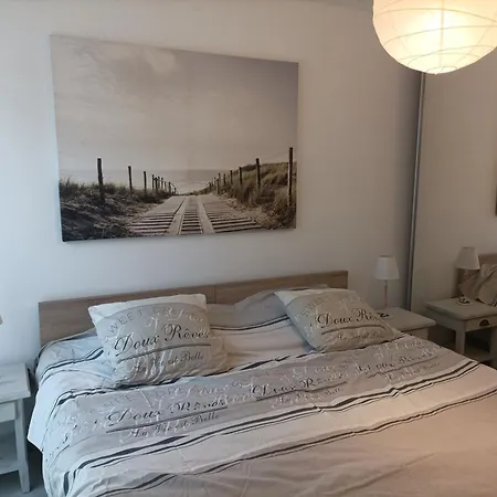 Apartment Agreable Proche - Linge De Lit Et Toilettes En Option *