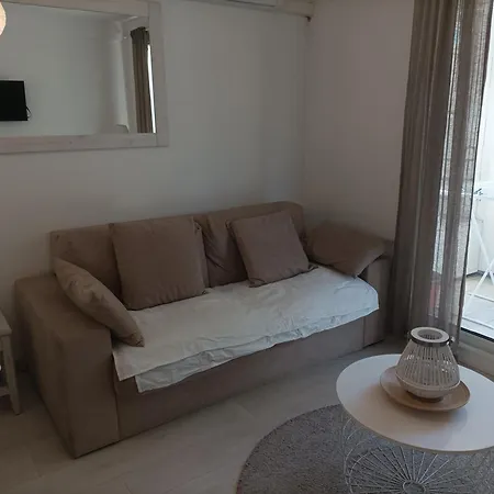 Agreable Proche - Linge De Lit Et Toilettes En Option La Grande-Motte