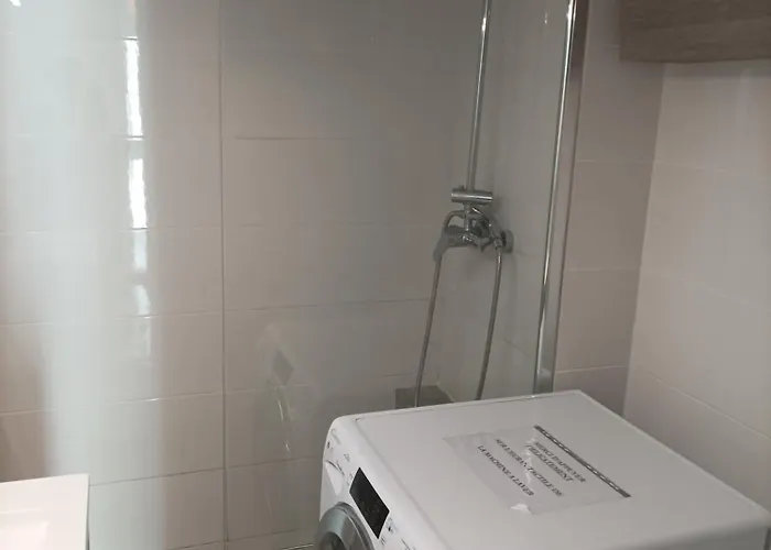 Agreable Proche - Linge De Lit Et Toilettes En Option Λα Γκραντ-Μοτ