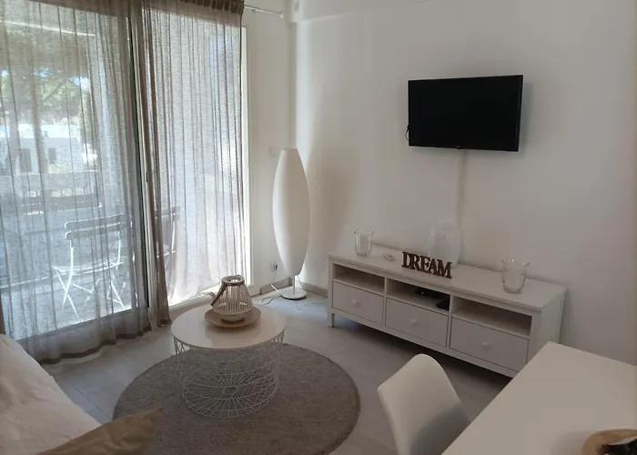 Agreable Proche - Linge De Lit Et Toilettes En Option Διαμέρισμα